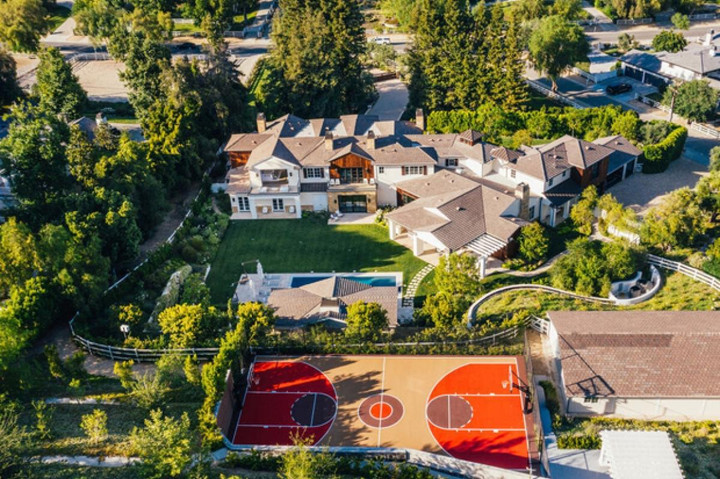 Ngắm biệt thự giá 26 triệu USD của 'nữ hoàng nhạc pop' Madonna - 12