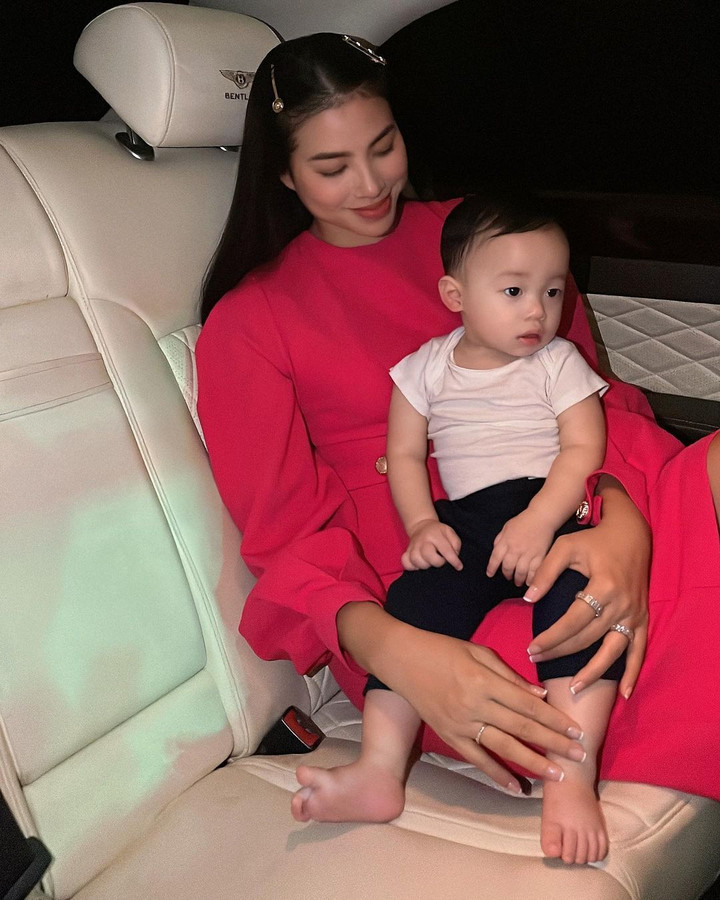 Sao Việt 27/7: Trấn Thành hôn Hari Won thắm thiết đáp trả tin đồn ly dị - 2