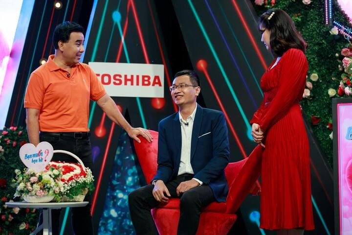 Hát tặng ca khúc 'Tình yêu diệu kỳ', chàng trai khiến cô giáo tiếng Anh mở lòng - 4