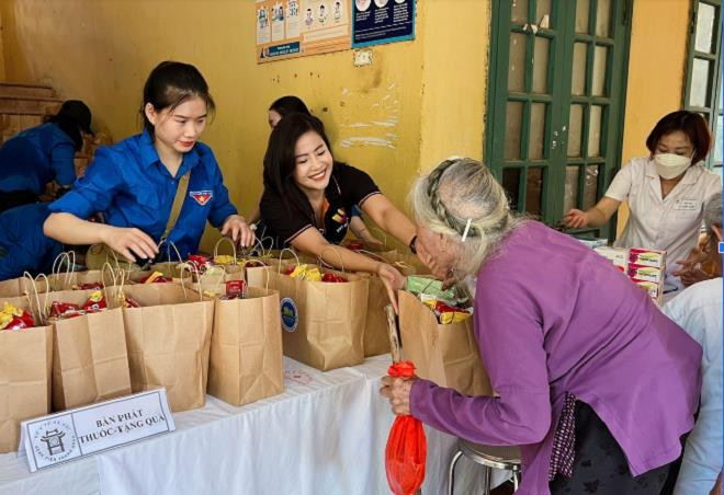 Đoàn thanh niên Hà Nội hưởng ứng chiến dịch 'kỳ nghỉ hồng', 'hành quân xanh' - 1