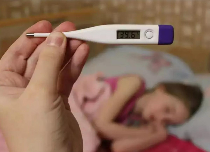 Phân biệt nốt phát ban đậu mùa khỉ với thủy đậu - 2