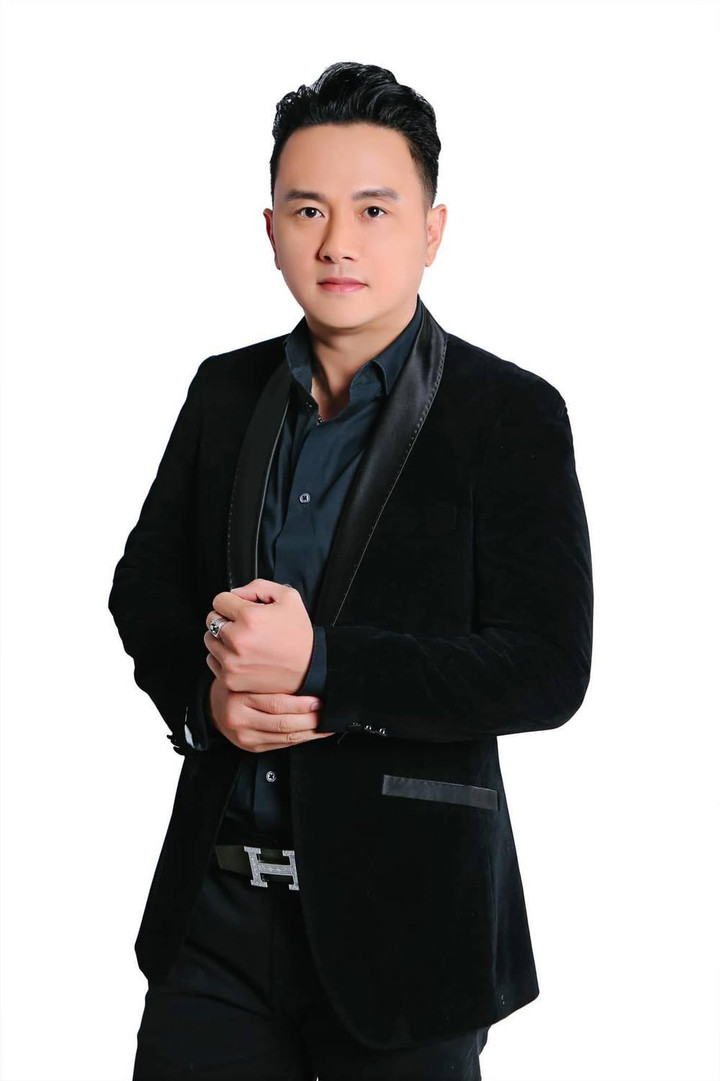 Hàn Thái Tú lần đầu công khai có vợ và 3 con ở tuổi 42 - 4