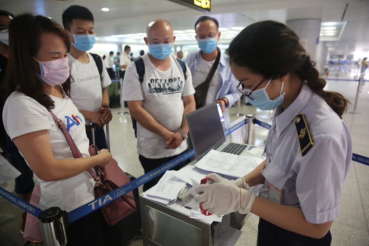 TP.HCM đề nghị mở lại khai báo y tế để sàng lọc bệnh đậu mùa khỉ - 1