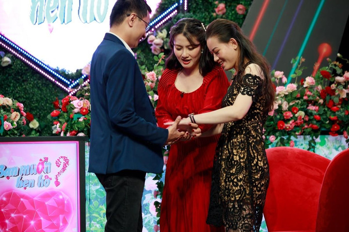 Hát tặng ca khúc 'Tình yêu diệu kỳ', chàng trai khiến cô giáo tiếng Anh mở lòng - 5