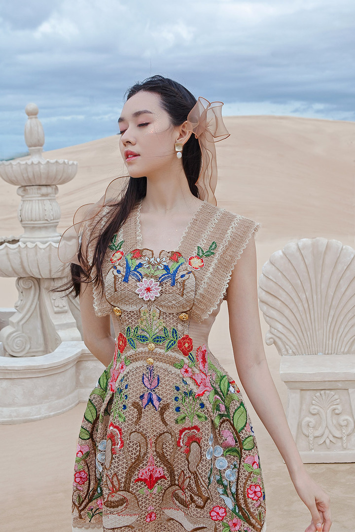 Á hậu Tường San ngày càng xinh đẹp sau khi sinh con - 5