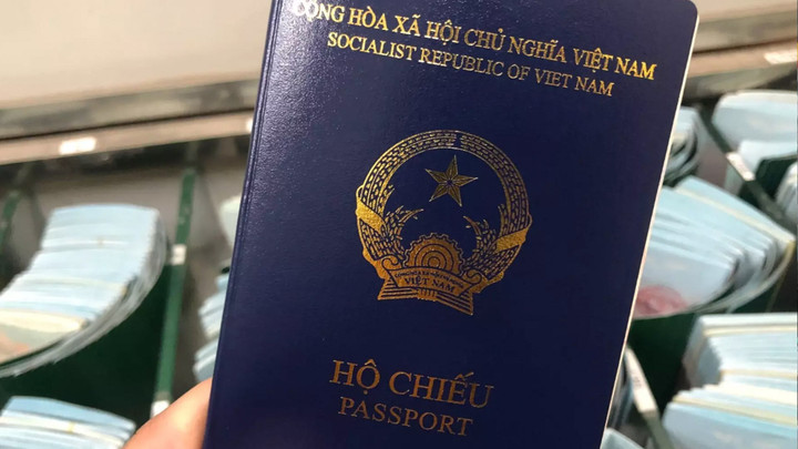 Đức ngừng cấp visa vào hộ chiếu phổ thông mẫu mới của Việt Nam - 1