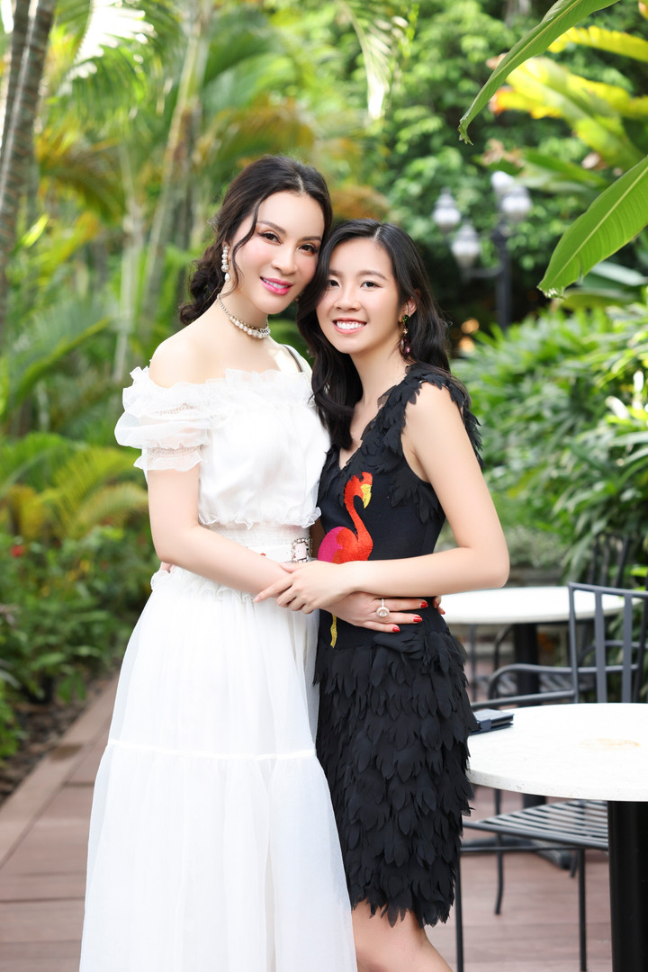 Con gái 19 tuổi xinh đẹp, hiếu thảo của MC Thanh Mai - 2