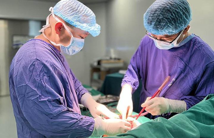 Chi 7 triệu nâng vòng 1 tại spa, người phụ nữ 42 tuổi phải nhập viện - 1