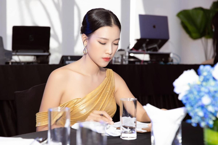 'Điểm danh' những nữ MC gợi cảm và giỏi giang bậc nhất showbiz Việt - 15