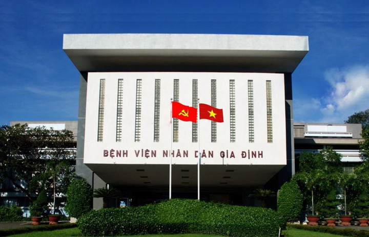 Người nhà bệnh nhân hành hung bác sĩ tại bệnh viện: Sở Y tế TP.HCM lên tiếng - 1