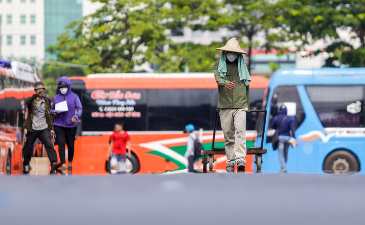 Thời tiết ngày 3/8: Bắc Bộ ngày nắng nóng, chiều tối và đêm mưa dông - 1