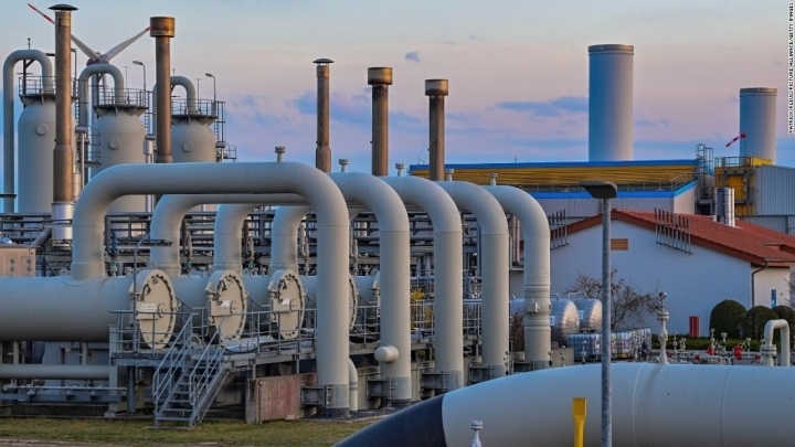 Tập đoàn Gazprom ngừng cung cấp khí đốt cho Latvia - 1