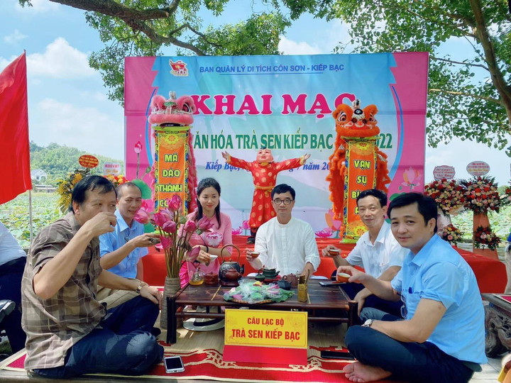 Khai mạc 'Tuần văn hóa trà sen Kiếp Bạc' - 2