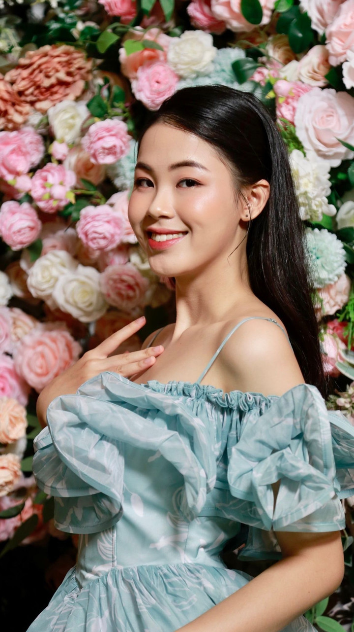 Nhan sắc của nữ sinh Đại học Ngoại thương - tân Á hậu 2 cuộc thi Hoa hậu áo dài - 8