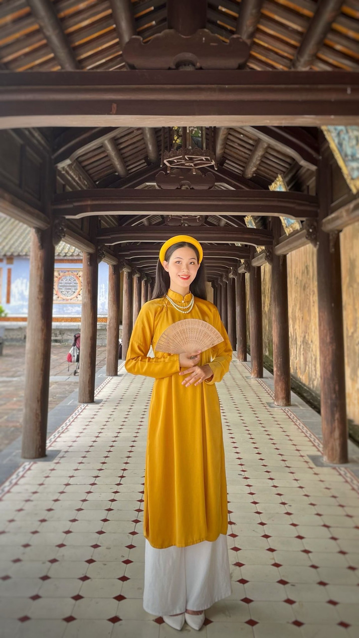 Nhan sắc của nữ sinh Đại học Ngoại thương - tân Á hậu 2 cuộc thi Hoa hậu áo dài - 6