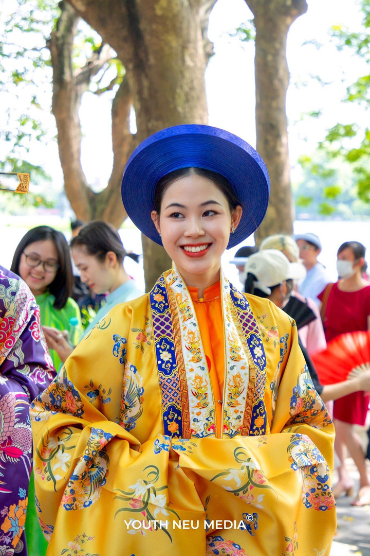 Nhan sắc của nữ sinh Đại học Ngoại thương - tân Á hậu 2 cuộc thi Hoa hậu áo dài - 3