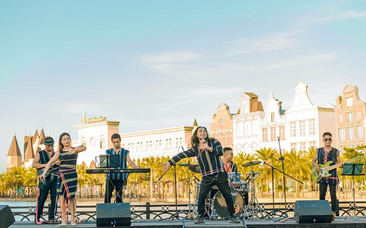 Lễ hội cồng chiêng nức lòng du khách tại VinWonders Nam Hội An - 6