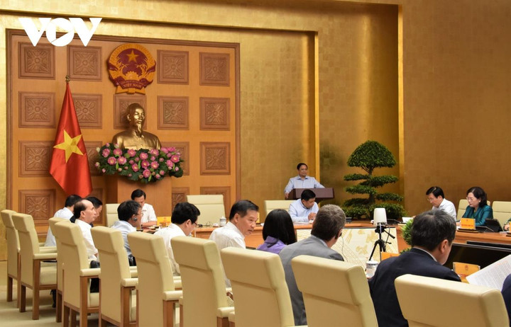 Thủ tướng chủ trì thảo luận giữ vững ổn định kinh tế vĩ mô - 2