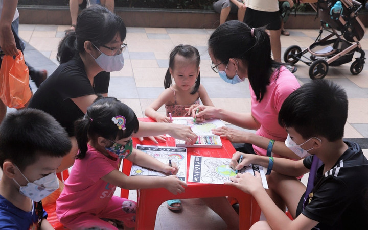 Nhiều gia đình hưởng ứng bảo vệ môi trường từ 'Ngày hội sống xanh' - 5