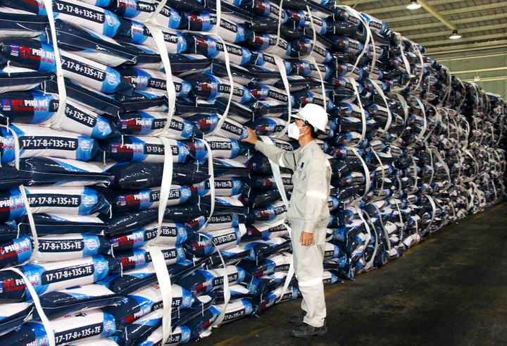 6 tháng đầu năm 2022: PVFCCo giữ đà tăng trưởng tích cực - 2