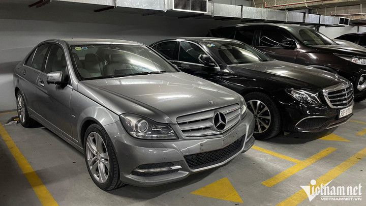 Lùm xùm xe biếu tặng, Bộ Tài chính siết thủ tục nhập khẩu ô tô - 1