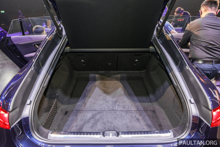 Xe điện Mercedes-Benz EQS ra mắt tại Malaysia, người dùng Việt mong chờ - 9