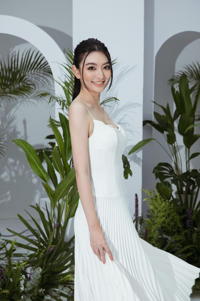 Cận cảnh nhan sắc thí sinh đột ngột rút khỏi chung kết Miss World Vietnam 2022 - 8