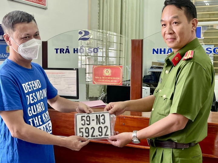 Bốc trúng biển số xe xấu, nhiều người loay hoay tìm cách đổi - 2