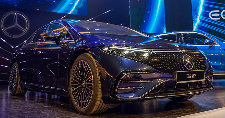 Xe điện Mercedes-Benz EQS ra mắt tại Malaysia, người dùng Việt mong chờ - 10