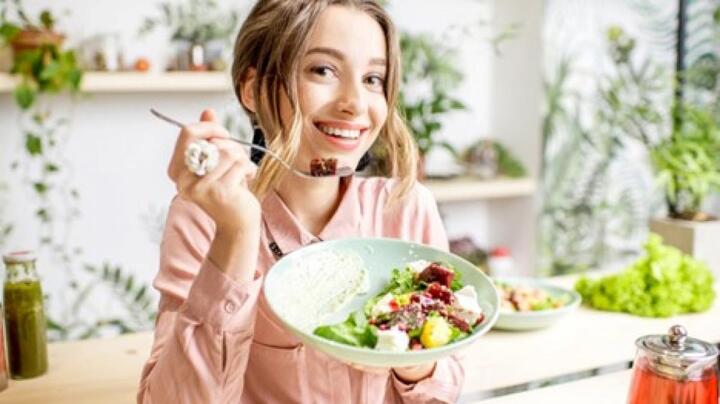Ăn bát nhỏ để giảm cân: Bạn đã thử chưa? - 1