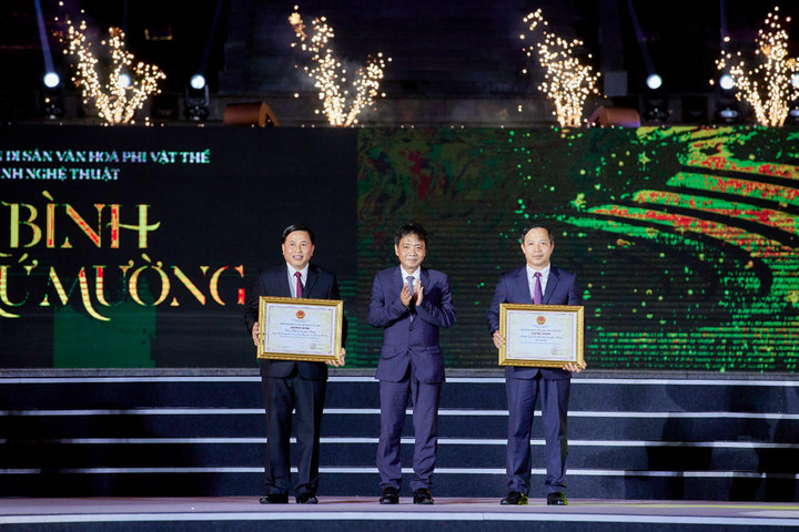 Đặc sắc Chương trình 'Hòa Bình - Thanh âm xứ Mường' và Carnival năm 2022 - 1