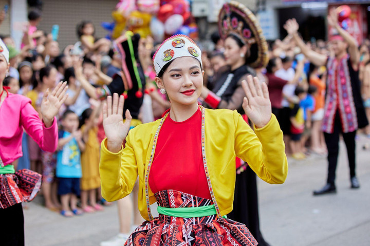 Đặc sắc Chương trình 'Hòa Bình - Thanh âm xứ Mường' và Carnival năm 2022 - 7