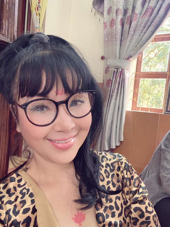 NSND Lan Hương 'Em bé Hà Nội': Từng bị chồng khoá trái cửa không cho đi diễn - 3