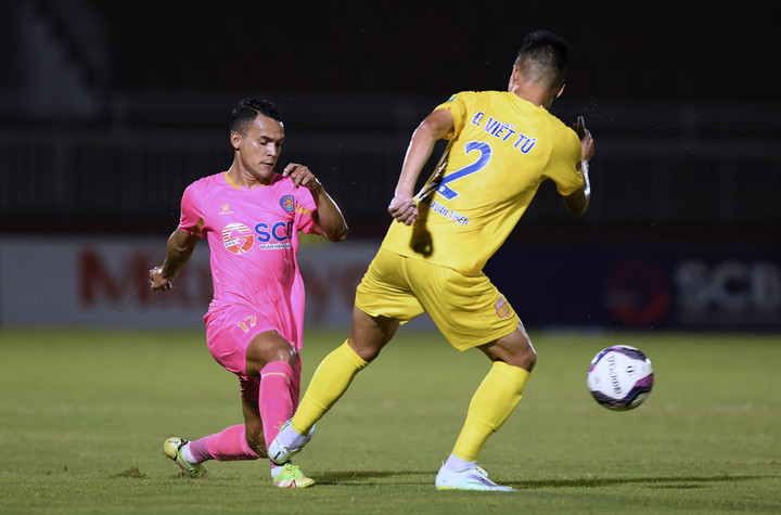 Các trọng tài FIFA Việt Nam gây tranh cãi - 2