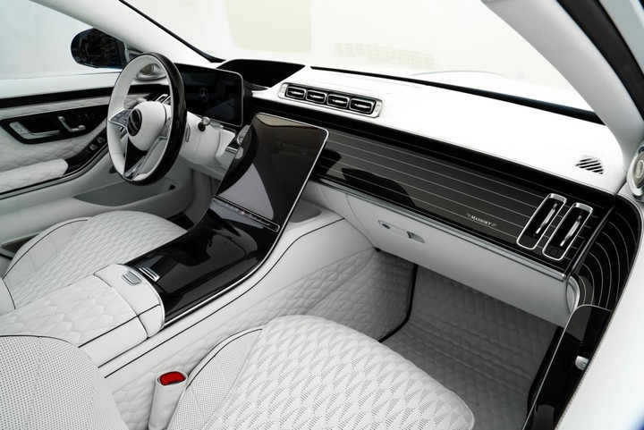 Mercedes-Maybach S-Class khác lạ trước những nâng cấp từ Mansory - 8