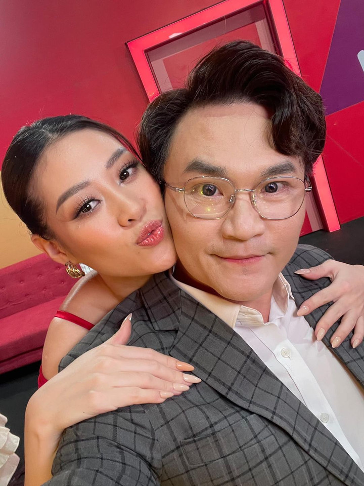 Sao Việt 4/8: Con gái Phi Nhung về Việt Nam thăm các em nuôi - 5