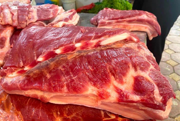 Giá thịt heo 'nhảy múa' không ngừng: Chợ ế ẩm, tiểu thương ngao ngán - 4