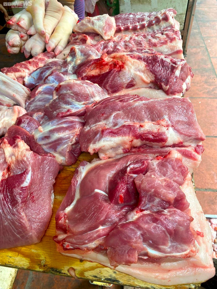 Giá thịt heo 'nhảy múa' không ngừng: Chợ ế ẩm, tiểu thương ngao ngán - 5