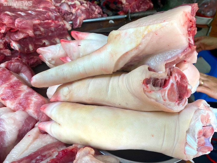 Giá thịt heo 'nhảy múa' không ngừng: Chợ ế ẩm, tiểu thương ngao ngán - 10