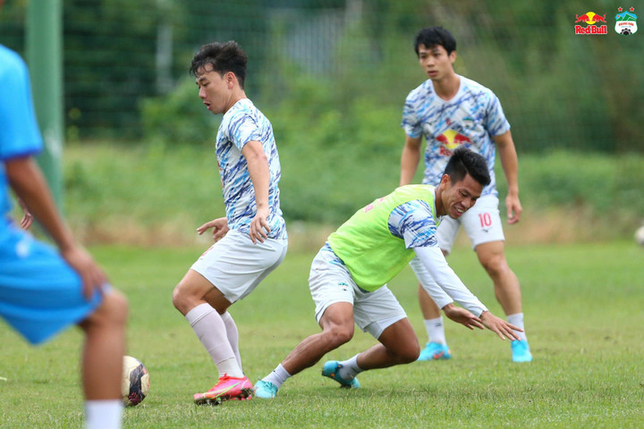 Công Phượng trở lại, HAGL thêm sức mạnh trước trận gặp Sài Gòn FC - 3