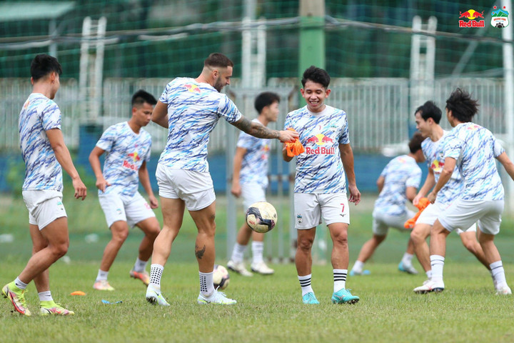 Công Phượng trở lại, HAGL thêm sức mạnh trước trận gặp Sài Gòn FC - 8