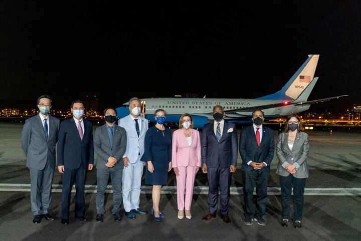 Chủ tịch Hạ viện Mỹ Nancy Pelosi đến Đài Bắc - 2