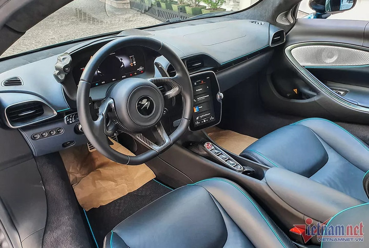 Ngắm siêu xe McLaren Artura chính hãng đầu tiên tại Việt Nam giá 14,7 tỷ đồng - 9