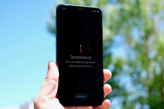 Những thói quen khiến smartphone dễ hỏng - 1