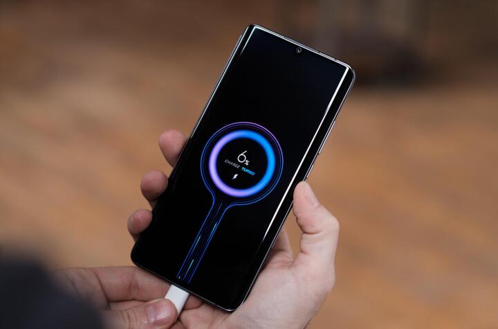 Những thói quen khiến smartphone dễ hỏng - 6