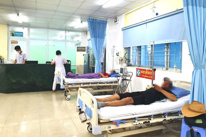 Đà Nẵng kiểm tra tất cả cơ sở ăn uống sau vụ 34 du khách bị ngộ độc - 1