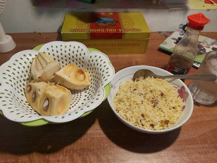 Không nhịn được cười với màn khoe bữa ăn của hội sinh viên tương lai - 9