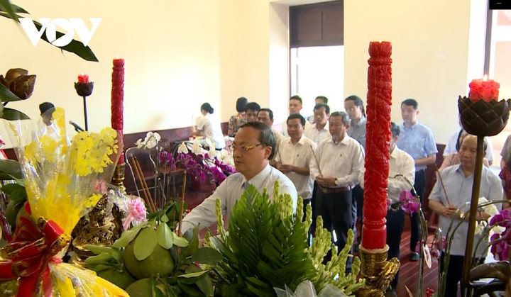 Đoàn đại biểu VOV dâng hương tưởng nhớ Chủ tịch Hồ Chí Minh - 1