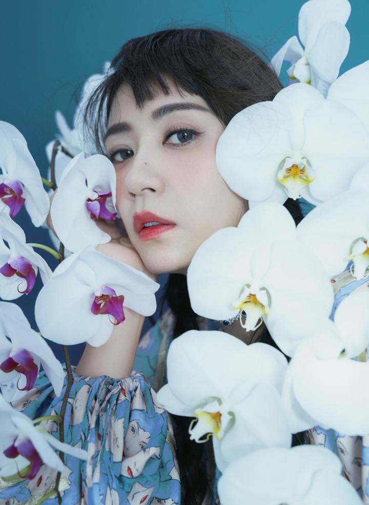 Hướng Tả phản bội Quách Bích Đình ảnh 12 Cảnh bẽ bàng của nhiều sao Hoa ngữ khi lấy chồng giàu - 12