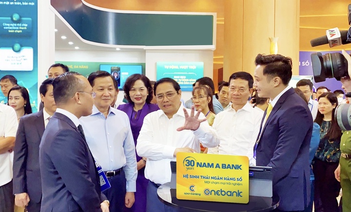 Nam A Bank 'trình làng' nhiều công nghệ ưu việt - 1